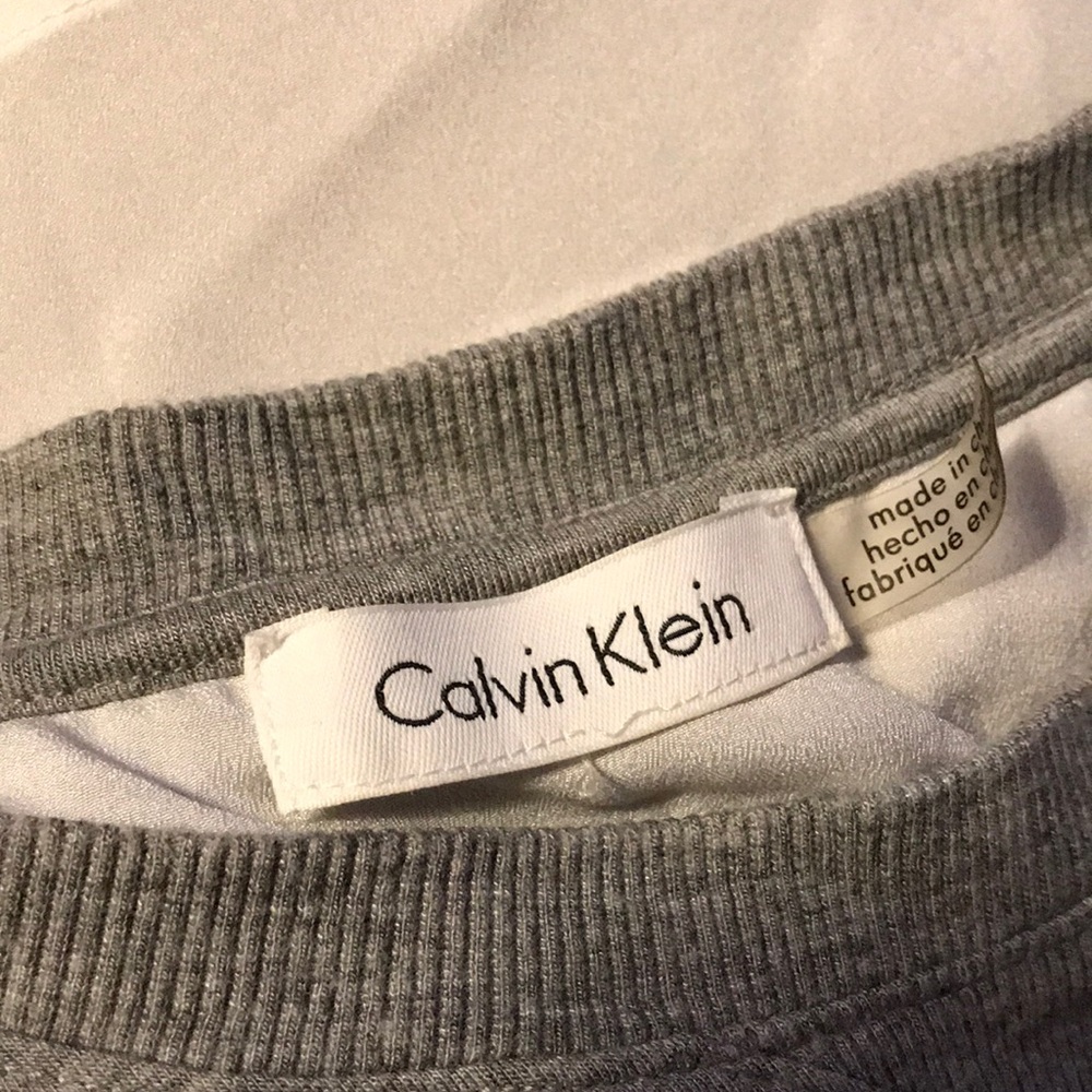 Calvin Klein Top - Picture 5 of 5